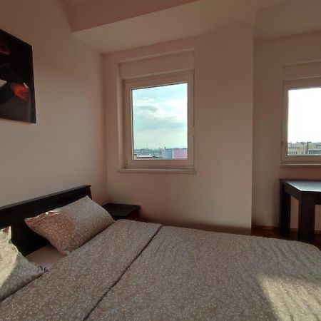 Апартаменты Apartman Ana Градишка Экстерьер фото